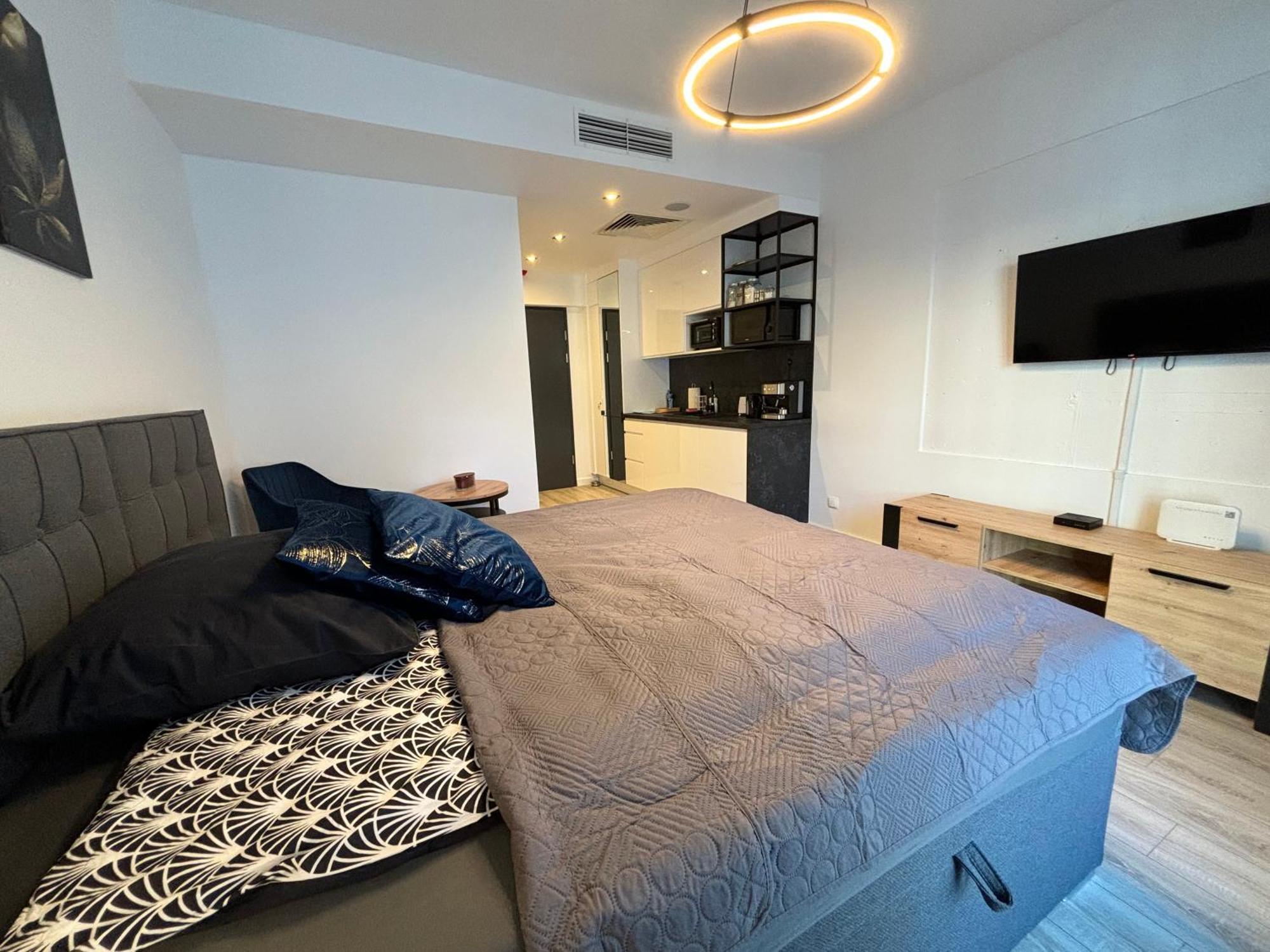 Totu Today-Plac Wolnosci 6 Apartamenty, Faktura Vat, Self Check-In Poznań Extérieur photo
