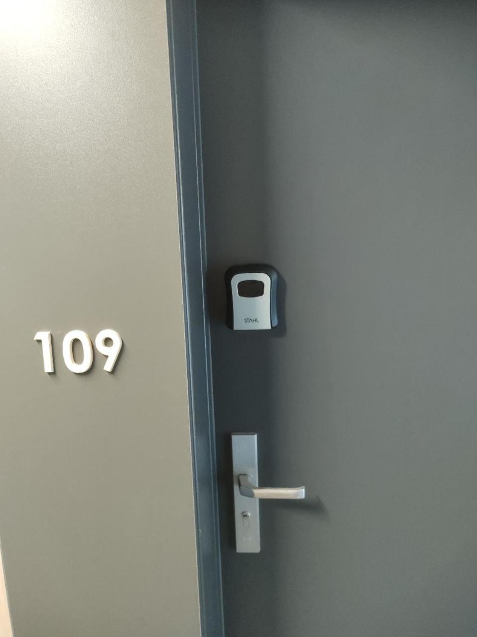 Totu Today-Plac Wolnosci 6 Apartamenty, Faktura Vat, Self Check-In Poznań Extérieur photo