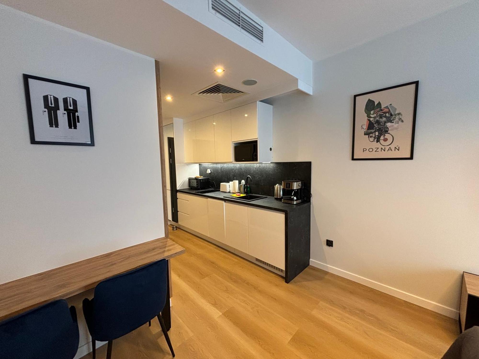 Totu Today-Plac Wolnosci 6 Apartamenty, Faktura Vat, Self Check-In Poznań Extérieur photo